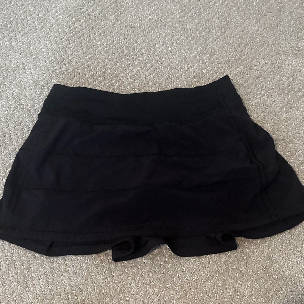 Lululemon black skort sz4
